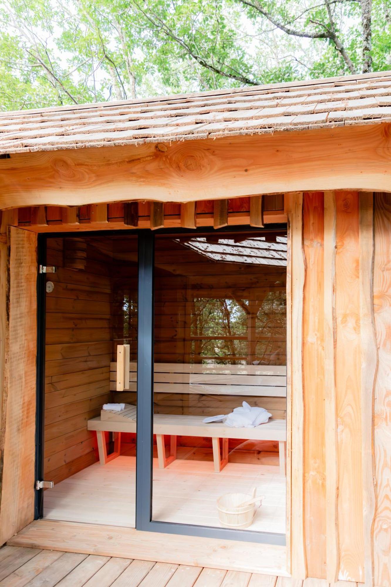 Dolce Et Cabane Berat Exterior photo