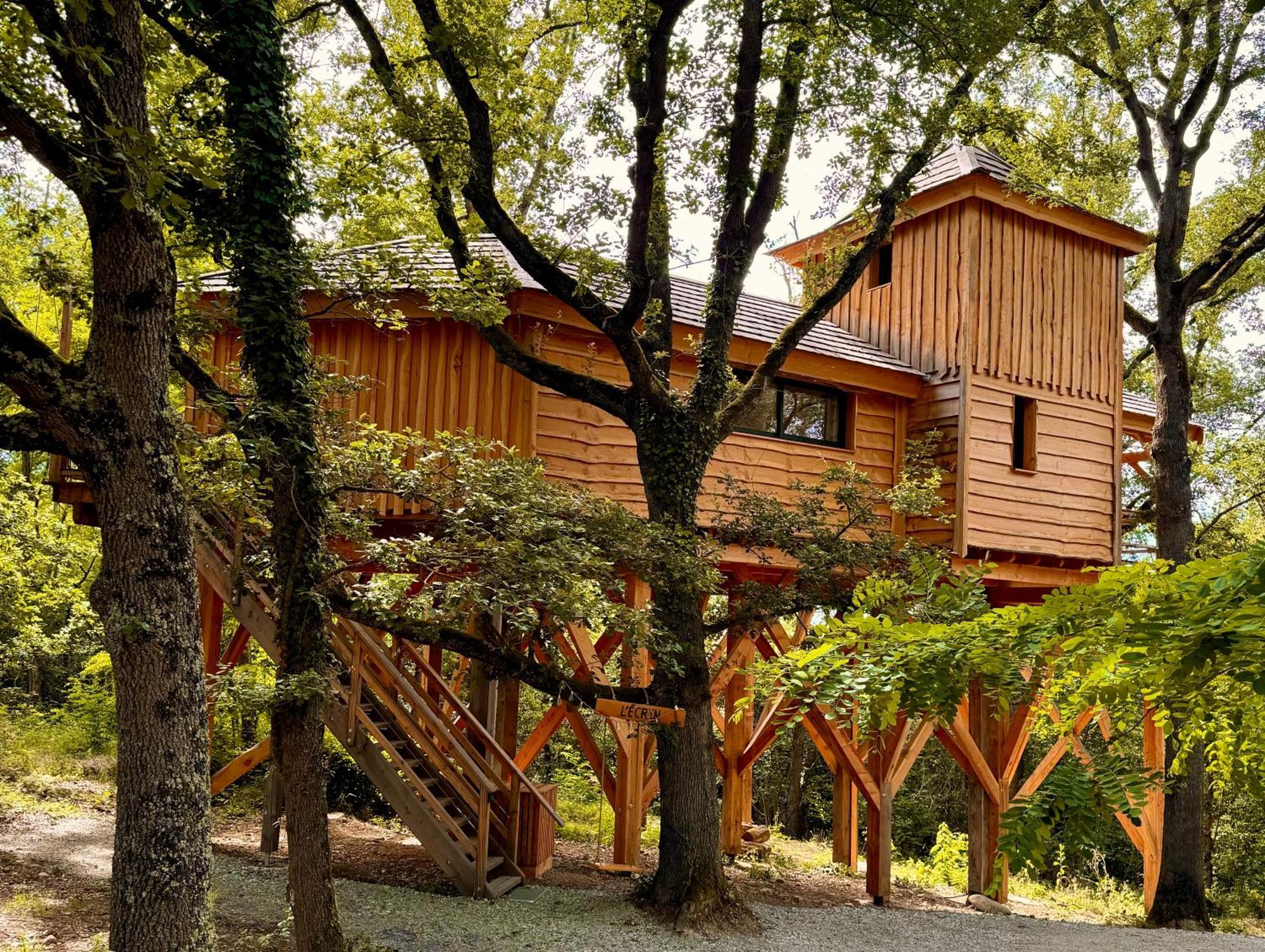 Dolce Et Cabane Berat Exterior photo